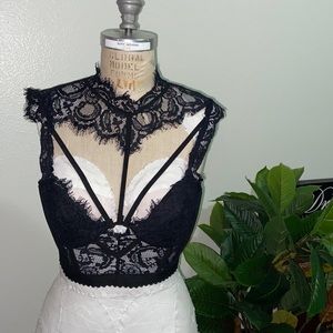 Black lace Bralette